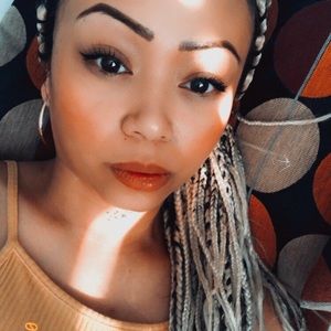 Meet your Posher, Jeyma